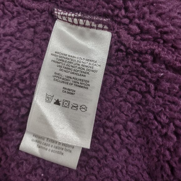 Columbia Burgundy and Black Fluffy Teddy Bear Soft Vest Women Medium Full Zip - Picture 5 of 6